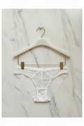 Witte onderbroek op hanger